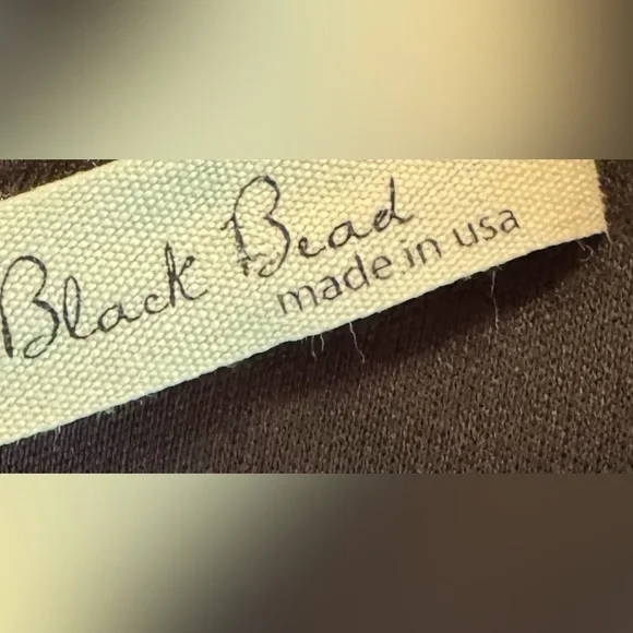 Little Black Dress Long Sheer Sleeves Open Arms Embroidered Front Women’s Large - Picture 7 of 7